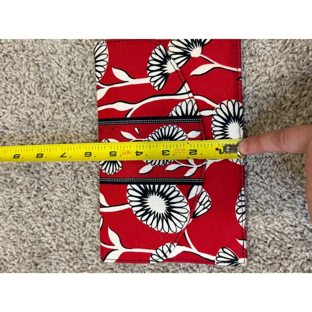 Vera Bradley Night and Day Red Black White Floral Clutch Wallet with‎ ID Holder